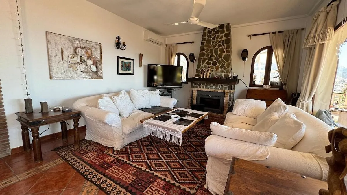 Villa Lasueca Nerja 托罗克斯科斯塔