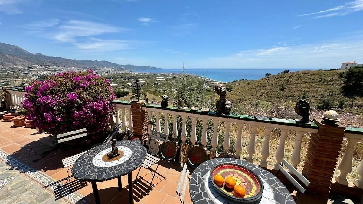 Villa Lasueca Nerja 托罗克斯科斯塔